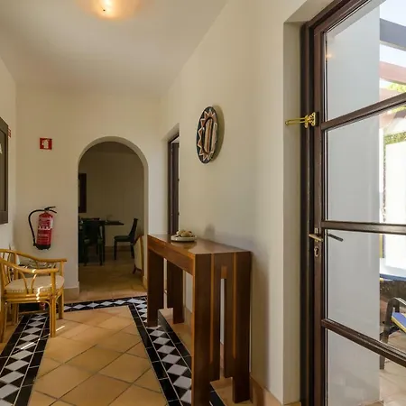 Апартаменты Algarve Luxury Experience - Situated Within The Pinecliffs